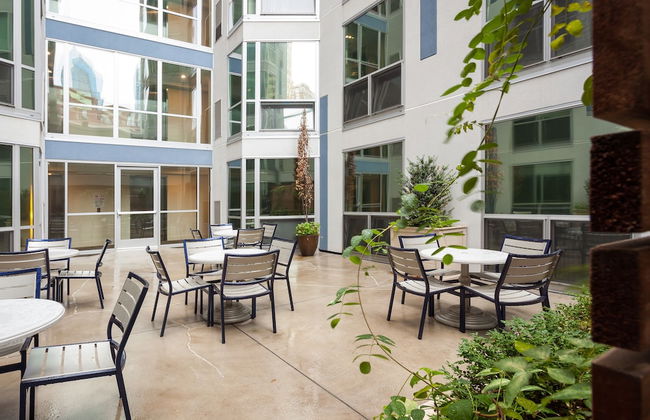 2 Bedroom Furnished Apartment Near Rittenhouse Apts by RedAwning - Foto 23