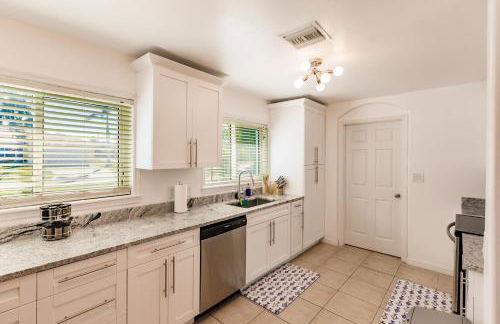 NEW! Dock Canal Family Home w/Pool & Gulf Access! - Foto 15