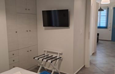 Kyveli LuxuryRooms - Photo 11