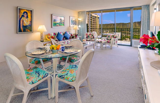 Diamond Head and Ocean views with King Bed and Parking - Foto 48