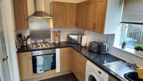 Wentworth Drive Contractor and family 3 bed Home Grantham with parking - Foto 2