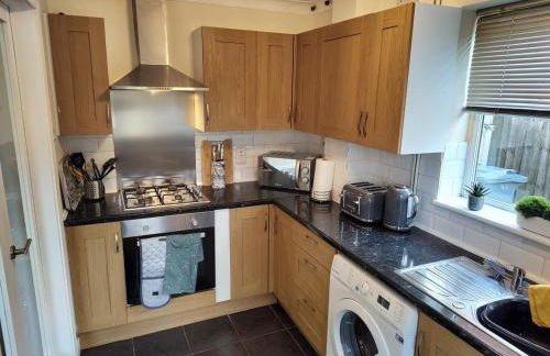 Wentworth Drive Contractor and family 3 bed Home Grantham with parking - Foto 2