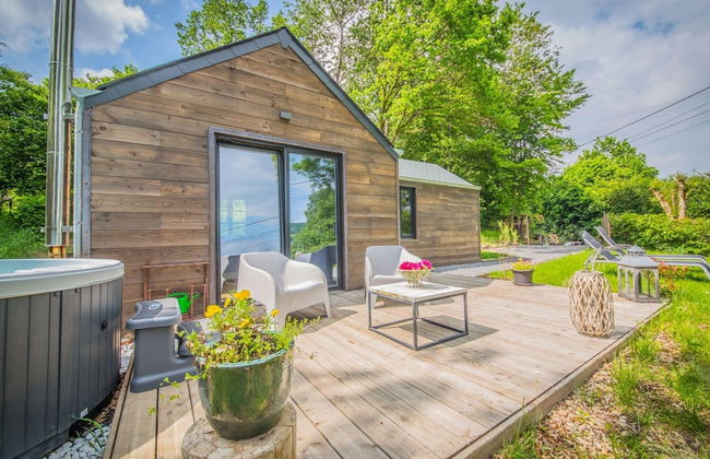 Holiday Home in Ferrieres With Garden - Photo 1