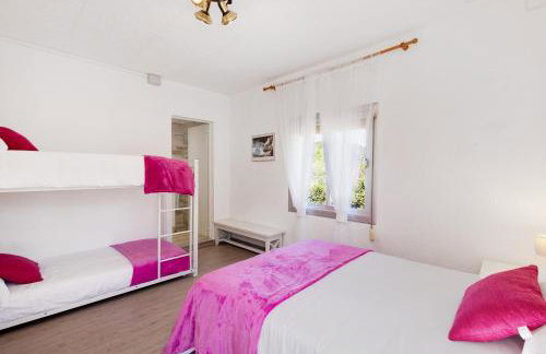 Cal Ramon con piscina - Photo 10