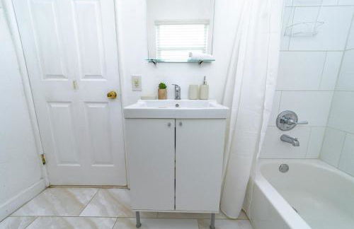 The Blue Parrot - Foto 59