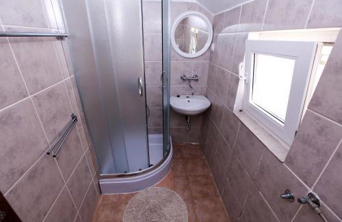 Robinson Dora - Foto 33