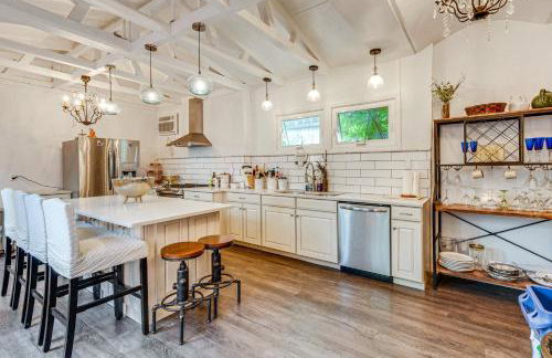 A Retreat in an Historic Estate with Modern Comforts - Foto 7