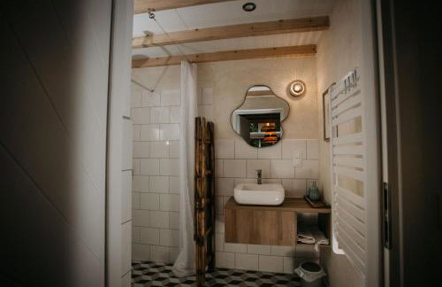 Poczciwy Bies - Photo 18