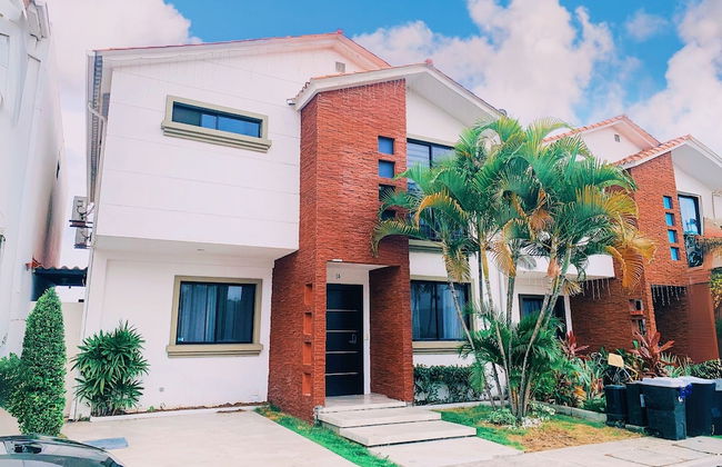 Casa con Piscina Privada para Familias - Photo 1