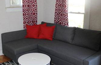 Walkable Bungalow w/ Fenced Yard - Foto 2