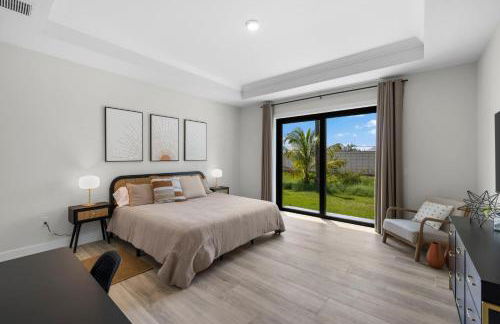 Naples Getaway by Beaches & Pickleball Courts - Photo 4