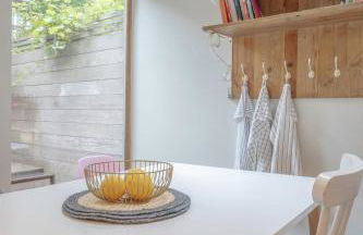 Stylish 3-floor 3bed home with garden near river - Foto 22