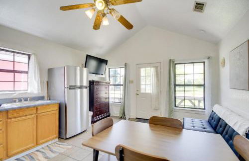 Biloxi Resort Cottage with Pool and Lake Access! - Foto 3