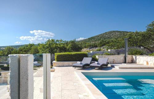 Villa True Oasis with Heated Pool - Photo 62