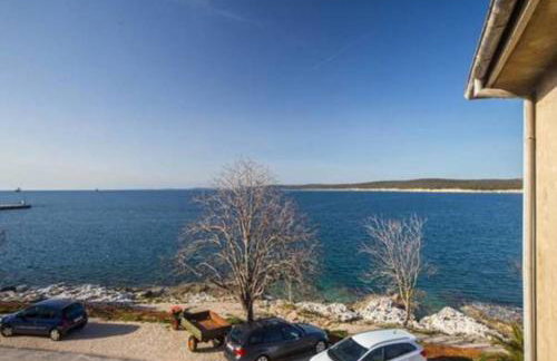 Sea apartment by beach Vine, olive oil tasting, kajaks, grill - Photo 54