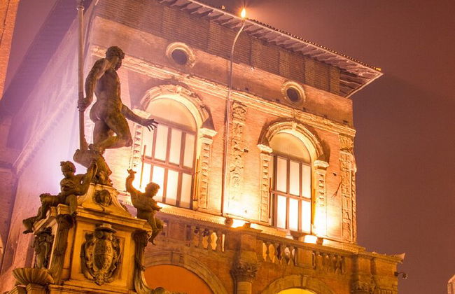 Storia Antica e Recente di Bologna: Un Tour Audio Senza Guida - Foto 1