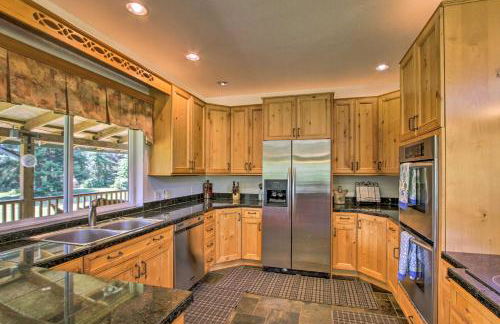 Serene South Bend Family Escape Dogs Welcome - Photo 8