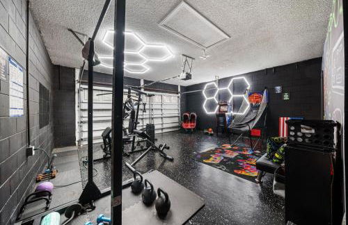 Beautiful 5BR 4 baths Themed home near Disney and Universal, Private Pool, Gameroom, baby Crib and more - Foto 28