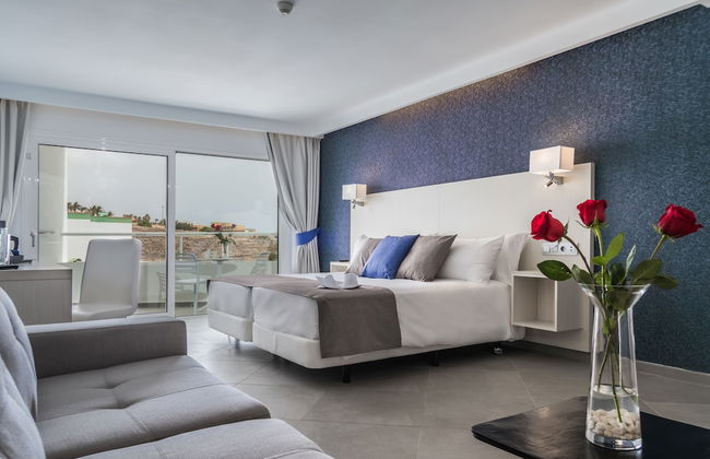 Aparthotel Esquinzo Y Monte Del Mar - Foto 9