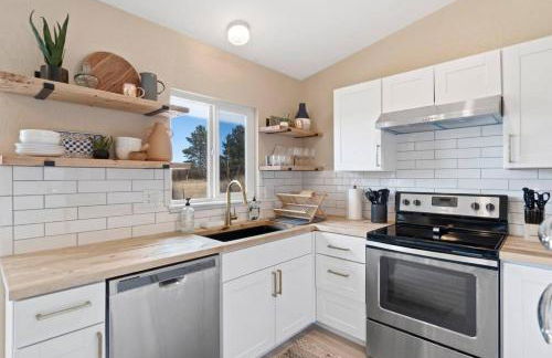 Beautiful Mountain Views Close to Hiking Trails - Foto 24