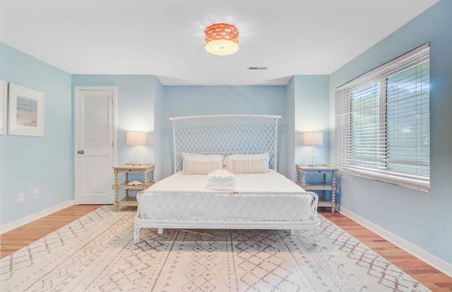 Lighthouse by Avantstay Beachfront View Home w/ Pool Table & Ping Pong - Foto 42