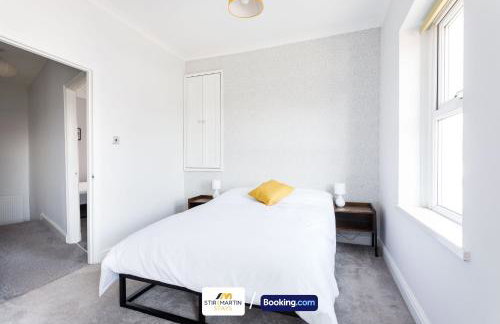 Comfy 3bed House By StirkMartin Stays Short Lets & Serviced Accommodation Cardiff With Free Parking & 8mins to City Centre - Foto 2