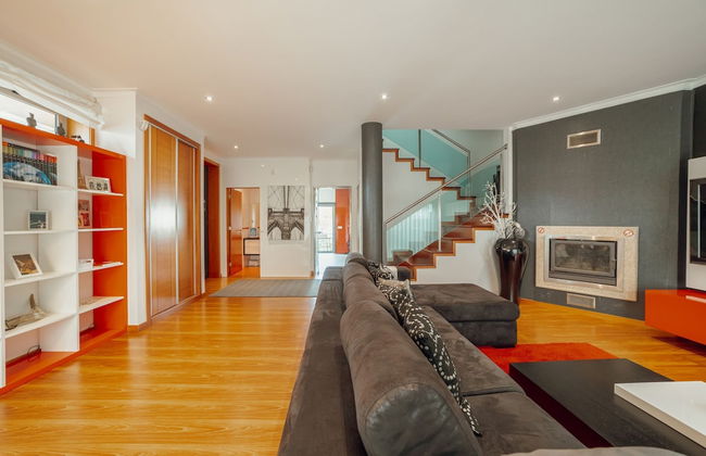 Pool Cinema Villa by Vacationy - Foto 41