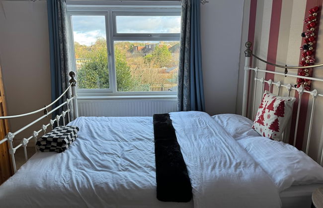 Oxford - Villa - Sleeps 8 - Garden - Parking - Foto 11