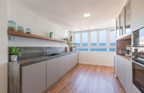 Luxury beach/port apartment - Photo 24