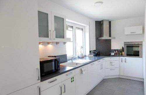 Lumen Homes - Design-Apartment nahe Audi und Altstadt, 3 Zimmer, über 100 m2, Balkon - Photo 7