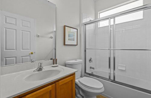 Family Nest 4-Bedroom Home Near Disney World - Photo 7