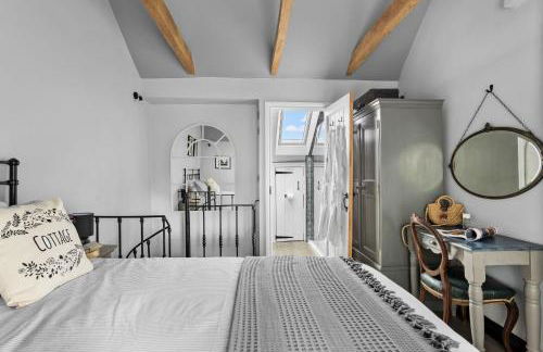 Apothecary Cottage - Pet Friendly Wedmore Couples Cottage - Free WiFi - Free Parking - Foto 3