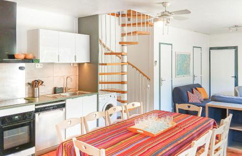 4 Bedroom Gorgeous Home In Pujaut - Photo 7