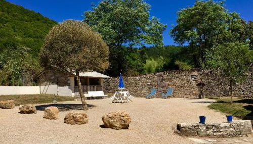 Gîte Le Roucayral - Vue imprenable sur Saint Cirq Lapopie - 2 chambres climatisées - Foto 5, Garden, sunbed