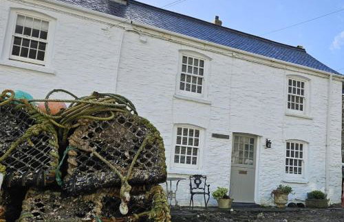 Beach Hill Cottage - Photo 1