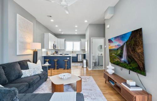 NYC Skyline Views • Near Times Sq • Rooftop Deck - Foto 25