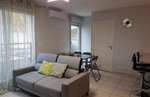 Duplex cosy - 3 chambres avec garage, balcon et clim - Foto 5