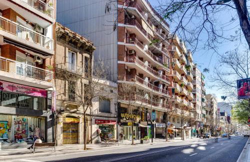 Spacious 4 Bedroom Apartment Fira BCN & Camp Nou - Foto 36
