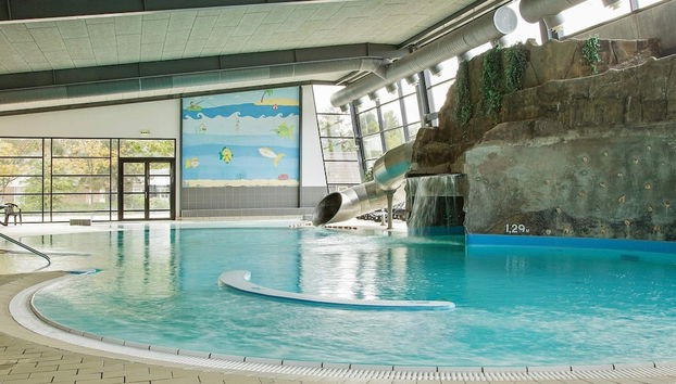 14 Person Holiday Home on a Holiday Park in Blavand - Foto 4, Piscina