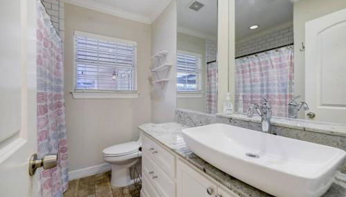 The Jasper Abode - 10 mins to Galleria - Peaceful - Foto 5