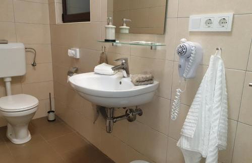 Apartments Suha Punta - Villa Babalonija - Photo 24