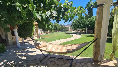 Entire Villa with private pool - Foto 3, Garden, Garden view