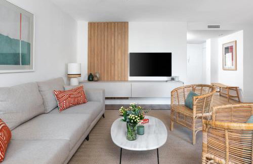 Donoso Cortes & Free parking by ELE Apartments - Photo 22