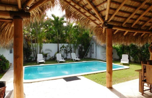 Pretty Caribbean Style Villa - Photo 22