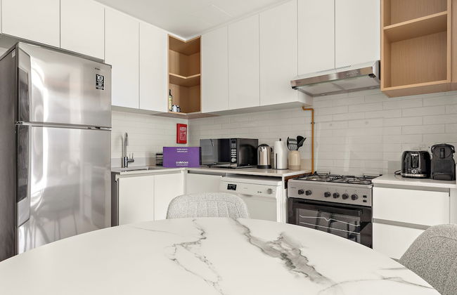 Silkhaus Reflection Tower - Photo 13