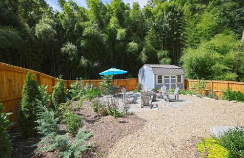 Bungalow Dream w Hot Tub, Fenced Yard & Fire Pit - Foto 42