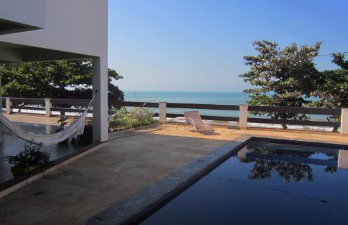 Casa de 850m2 e piscina na Praia de Santa Helena. - Foto 1