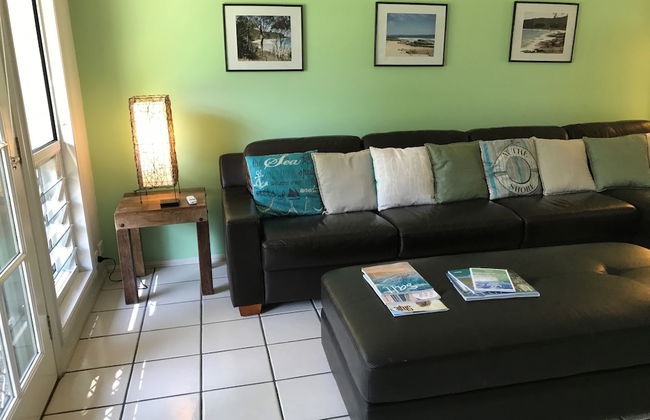 Coral Beach Noosa Resort - Photo 2