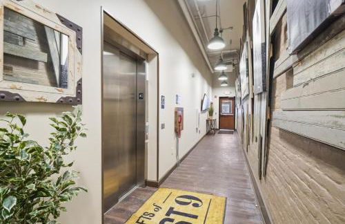 Speakeasy Attached, Walkable to Cavs, Flats, Casino - Foto 40