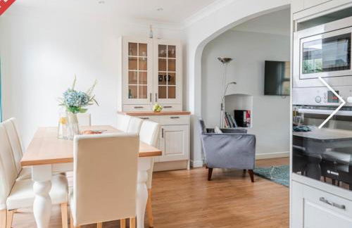 3 bedroom-house -3mins to beach- PetsOk - Photo 10